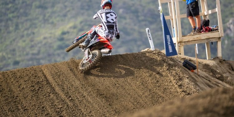 Eli Tomac e Jett Lawrence vencem no AMA 450MX em Hangtown