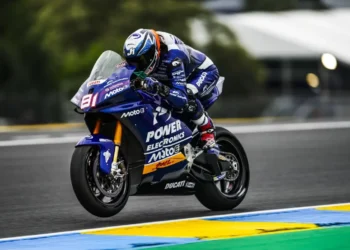 No regresso do MotoE Jordi Torres foi o mais rápido no FP1 em Assen; Condições de pista estão bastante desafiadoras
