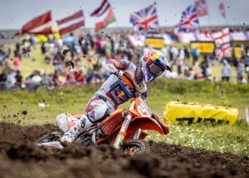 Simon Längenfelder domina em Matterley Basin no MX2 com dobradinha