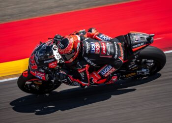 Manuel González bate Jake Dixon por 0.040s e assegura o melhor tempo no FP1 do Moto2 em Itália