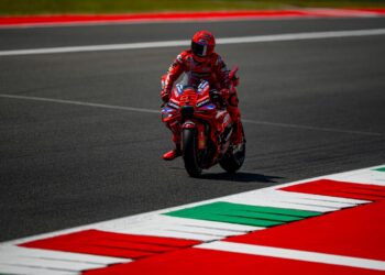 Marc Márquez destaca evolução do irmão Álex e rivalidade saudável no campeonato: ‘É o principal adversário; Deu um passo enorme’
