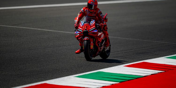 Marc Márquez destaca evolução do irmão Álex e rivalidade saudável no campeonato: ‘É o principal adversário; Deu um passo enorme’