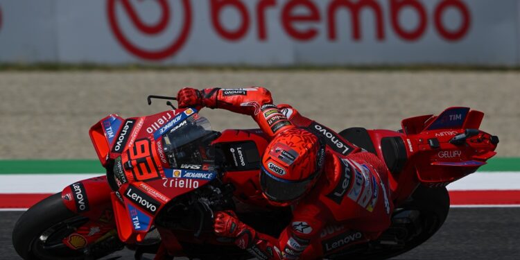 Marc Márquez faz história com 100.ª pole position em Mugello