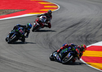 Fabio Quartararo admite ter ficado surpreso com colega de equipa: ‘Fiquei impressionado com os tempos por volta de Álex Rins’