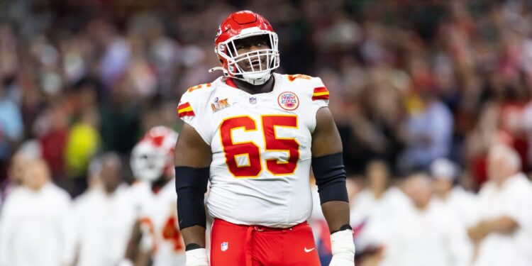 Trey Smith stands at a crucial crossroads as Kansas City Chiefs face defining contract negotiations for future success