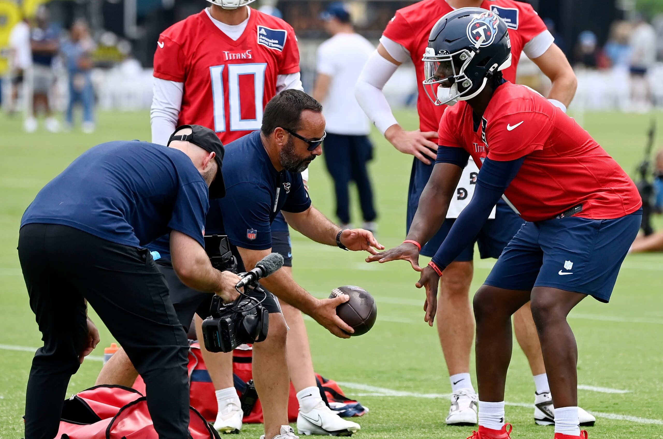 Cam Ward sparks hope for Tennessee Titans' revival as they gamble on a  franchise-changing future - Motociclismo