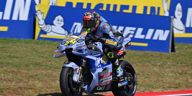 Fermín Aldeguer lidera Q1, com Raúl Fernández a estragar planos a Jack Miller e a garantir assim o direito a lutar pela pole position