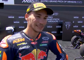 ‘Venho da Turquia, terra do Kenan Sofuoglu e o Toprak Razgatlioglu, os melhores; Não tinha nada a perder, forcei e venci’ – Deniz Oncu