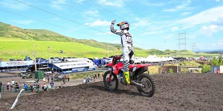 Chance Hymas regressa em grande estilo no AMA 250MX, com dupla vitória