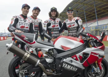 Veja a nova decoração de Miguel Oliveira e companhia em Assen: Yamaha celebra 70 anos da marca com decoração especial