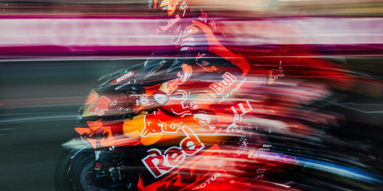 Maverick Viñales persegue a vitória em Sachsenring, desafiando a dominância da Ducati.