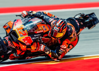 Maverick Viñales Acende a Revitalização da KTM: Unindo-se para a Vitória, Desafiando Dúvidas!