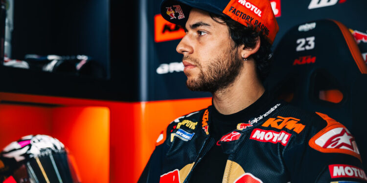 Enea Bastianini enfrenta KTM pesada: luta para se livrar do fardo de “50 quilos”