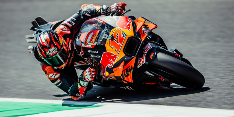 Maverick Viñales em Ascensão: O Futuro da Tech3 em Jogo em Meio a Problemas de Velocidade e Drama com Fabricantes!