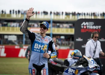 O Heroico Retorno de Alex Marquez: Desafia lesão para o Confronto no MotoGP da Alemanha