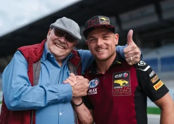 Lowes e Marc VDS juntos por mais dois anos