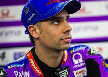 Miguel Oliveira terceiro no ‘warm-up’