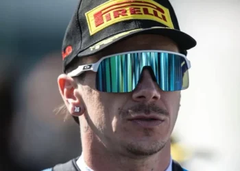 Scott Redding Retorna com Força: Domina Retorno ao Superbike Britânico em Knockhill