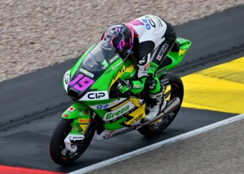 A primeira ‘pole’ de Ogden