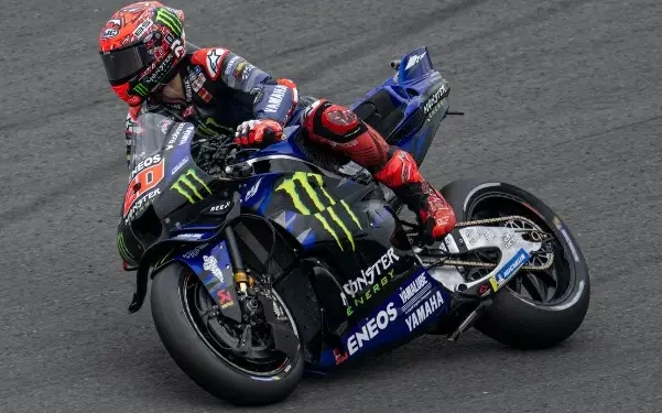 Quartararo testa V4 em Setembro