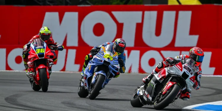 Fabio Quartararo Acende a Fúria na Yamaha: Aviso Direto Incendeia a Busca da Equipe pela Glória