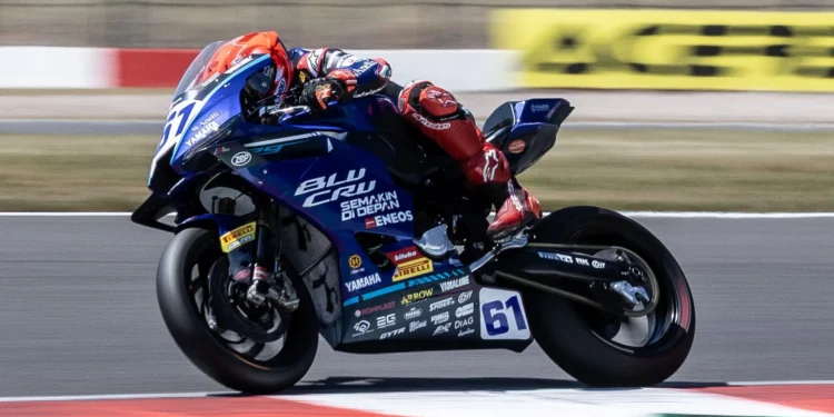 Can Öncü seizes glory with thrilling victory, marking Turkey’s 50th win in Supersport history