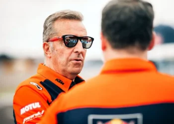 Hervé Poncharal Desafia a Honda, Promete Lealdade da Tech3 à KTM para uma Temporada Empolgante pela Frente
