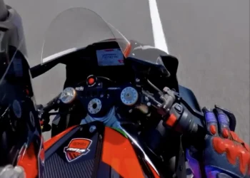 Vídeo – O Épico Retorno de Jorge Martin na MotoGP: Retorno Explosivo ao RS-GP25 em Meio a Disputa Contratual