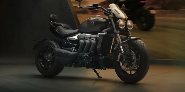Triumph actualiza visuais das Modern Classics, Roadsters e Rocket 3 com novas cores de alto impacto para 2026