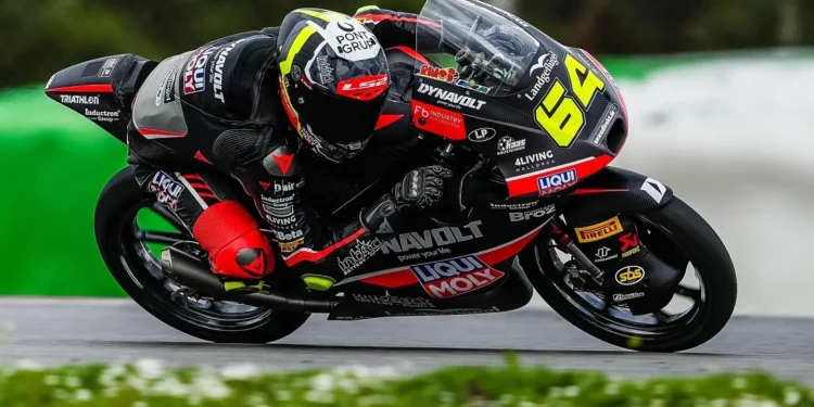 Munõz foi o melhor com novo recorde