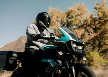 SuperTouring: A Buell regressa em força com uma sport tourer compacta e poderosa