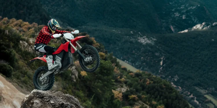 CEO da Stark Future sublinha feedback que se traduz em venda: ‘O sucesso financeiro prova que os clientes reconhecem o nosso trabalho’ 