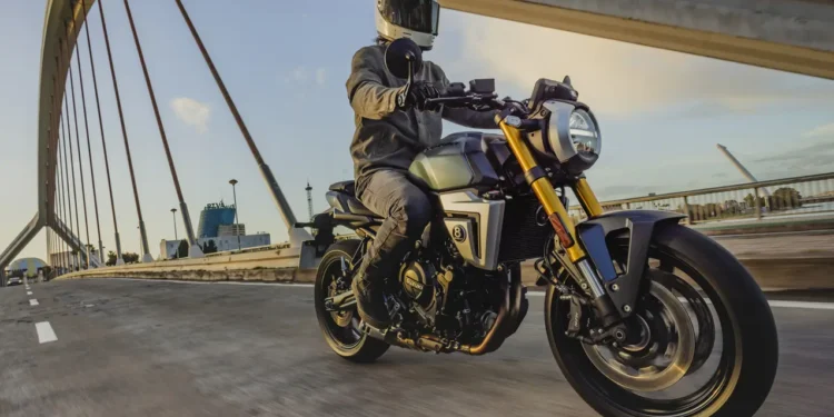 Suzuki GSX-8T – Espírito clássico e tecnologia de vanguarda