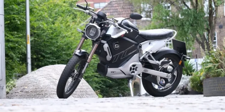 Electric motorcycles face a rocky road in the Netherlands, yet rapid policy change sparks hope for cleaner futures