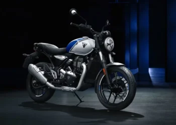 Triumph apresenta Speed T4: Uma nova proposta acessível que promete conquistar mercados globais