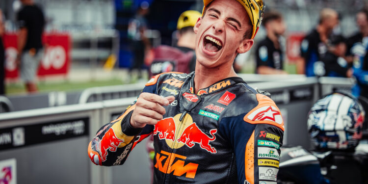 Pedro Acosta Declara Valentino Rossi o Maior de Sempre Enquanto Analisa a Sua Época e a Rivalidade com Marc Márquez