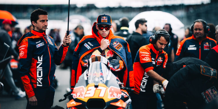 Francesco Guidotti revela segredos sobre as carreiras de Bagnaia e Acosta no MotoGP