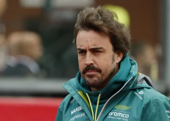 Revolução em Duas Rodas: Fernando Alonso Soa o Alarme para o MotoGP com a Entrada da Liberty Media!
