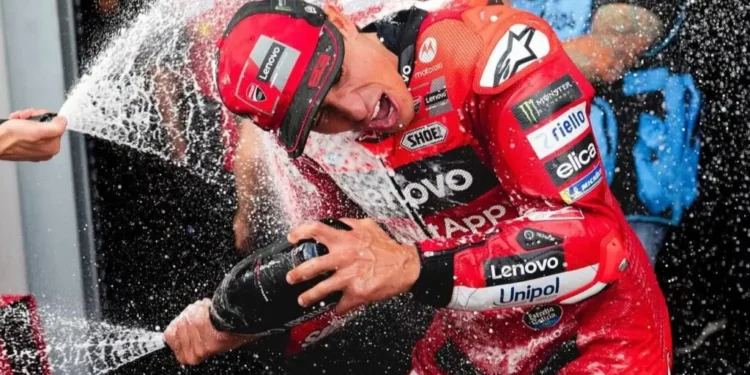 Marc Márquez à beira da glória: Carlo Pernat revela segredos únicos do Grande Prémio da Hungria!