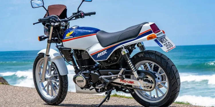 Honda Customs com a MBX350, que parece vinda dos anos 80