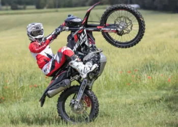 Rieju MR PRO 125: acessível, robusta e 100% focada no Off-Road