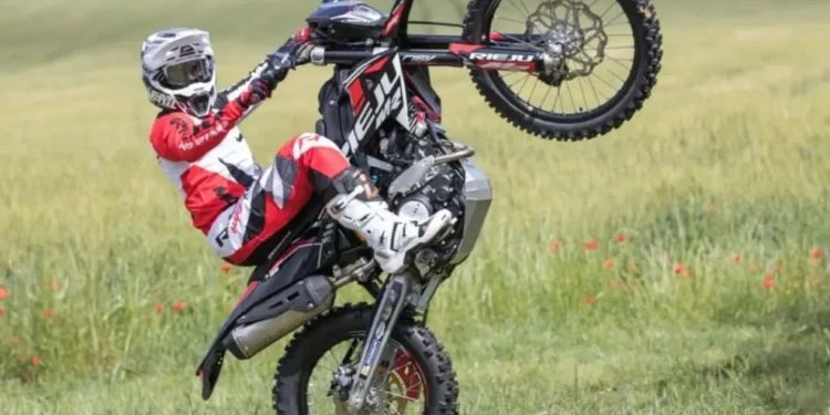 Rieju MR PRO 125: acessível, robusta e 100% focada no Off-Road