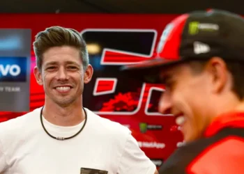 Choque Dramático Stoner-Márquez: Velha Escola Contra Novas Ajudas Eletrónicas no Explosivo Inside Ducati!