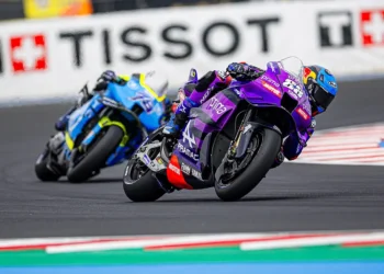 Oliveira sobre a Sprint: “A embraiagem baixou as rotações e fiquei preso atrás”