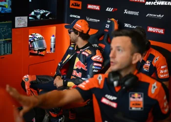 Pesadelo para Enea Bastianini: Penalização Polémica Abala o MotoGP na Hungria!