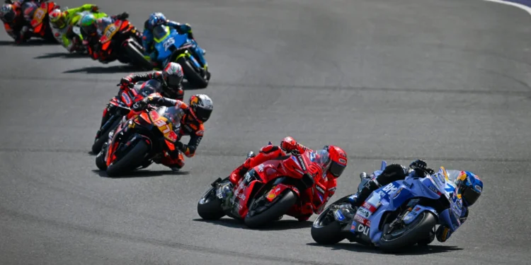 Álex Márquez: A Aprender com o Melhor no MotoGP e a Rumar a Novos Voos