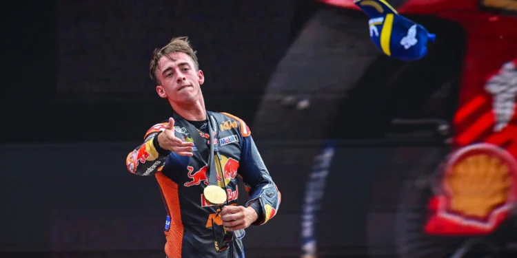 A Transformação Surpreendente de Pedro Acosta: De Tubarão Selvagem a Maestro Tático no MotoGP!