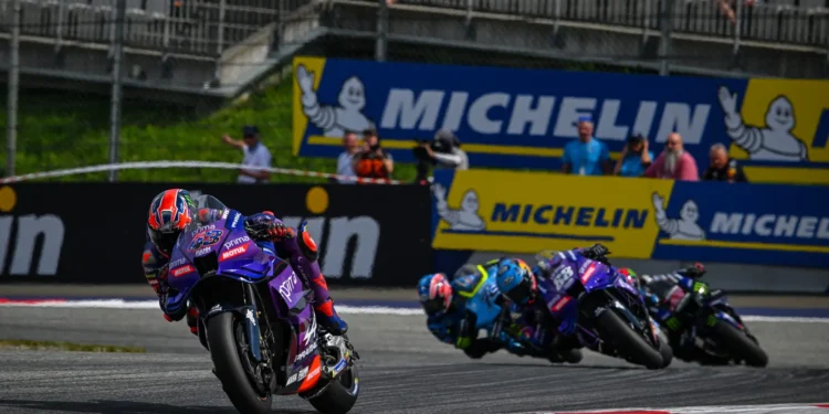 Grelha da MotoGP 2026 revelada: mudanças dramáticas, jovens estrelas em ascensão e saídas controversas!