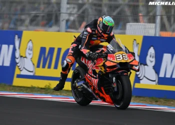 O regresso impressionante de Brad Binder: das dificuldades ao sétimo lugar na emocionante corrida de MotoGP na Hungria