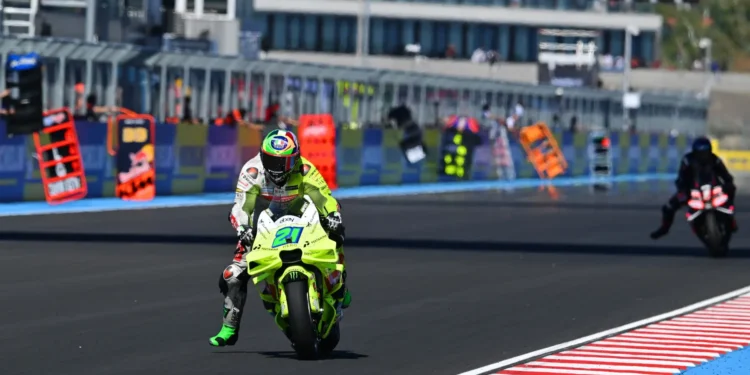 O fim de semana eletrizante de Morbidelli em Balaton: pódio, problemas de pneus e polémicas no circuito!